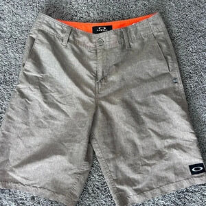 Men’s Oakley shorts. Size 30